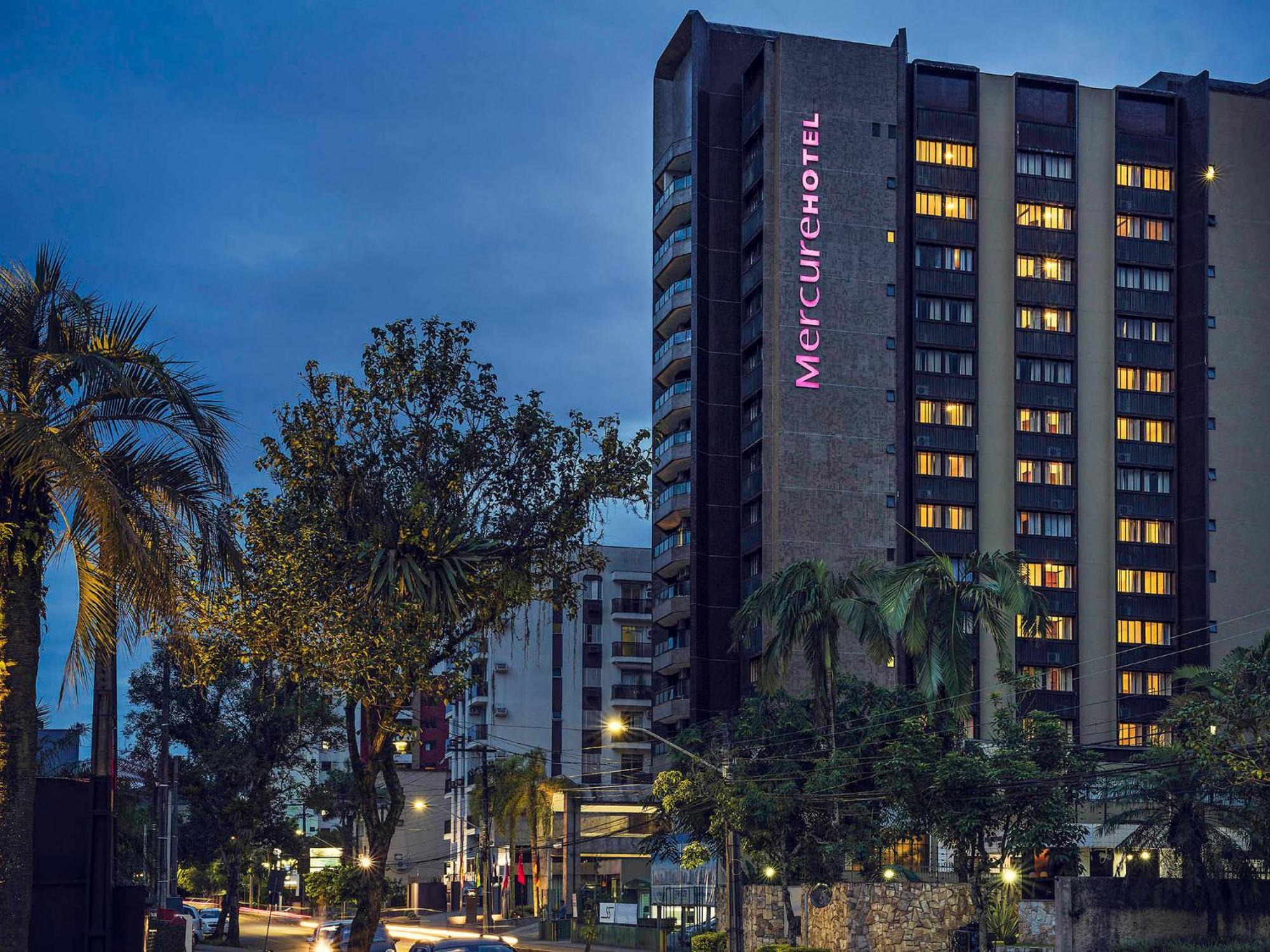 Apart Hotel Moderno Em Joinville Exterior photo