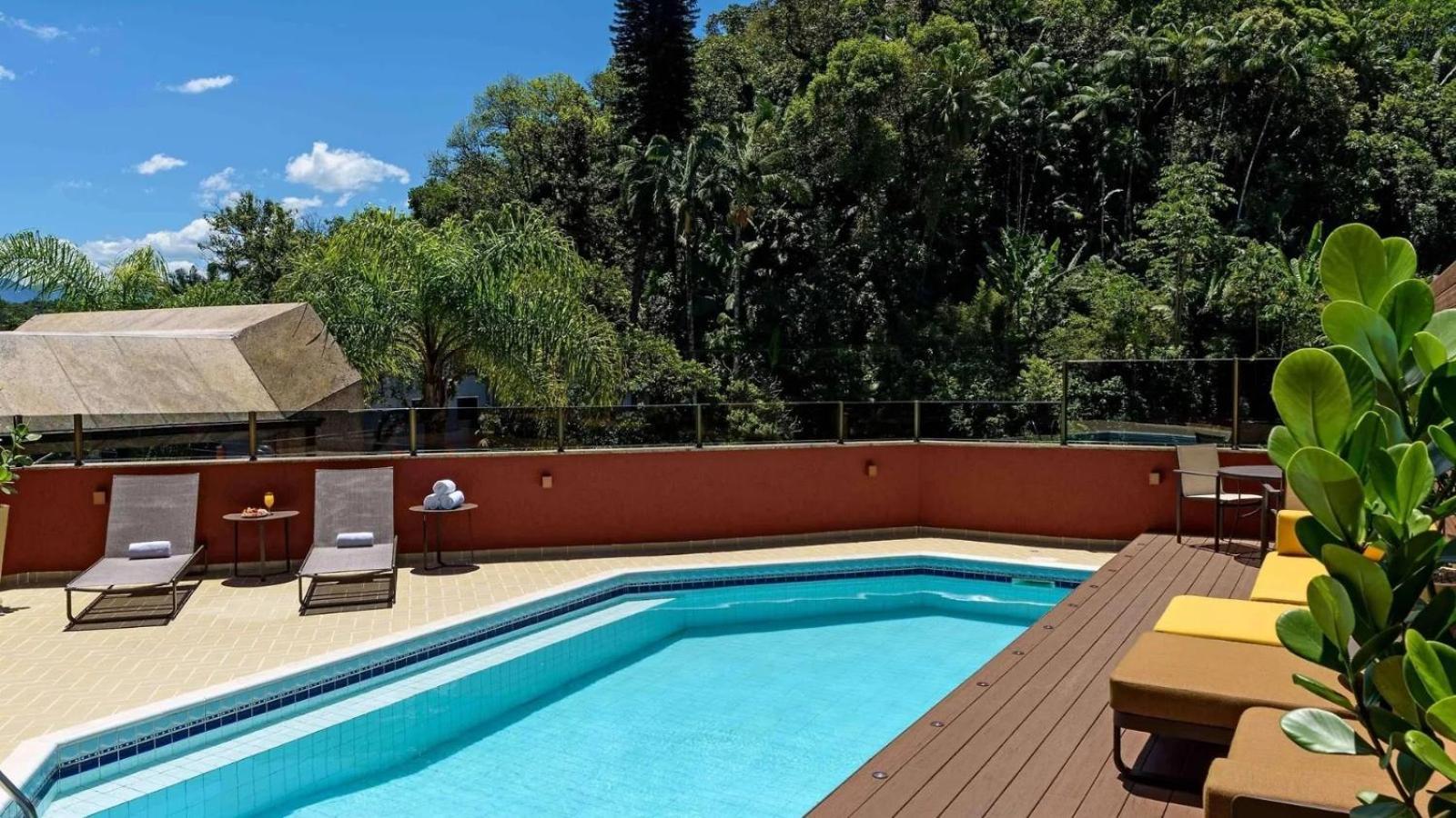 Apart Hotel Moderno Em Joinville Exterior photo