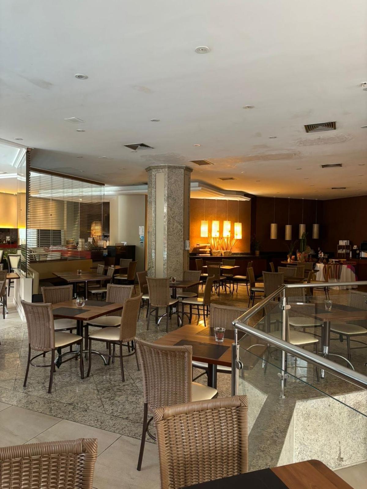 Apart Hotel Moderno Em Joinville Exterior photo